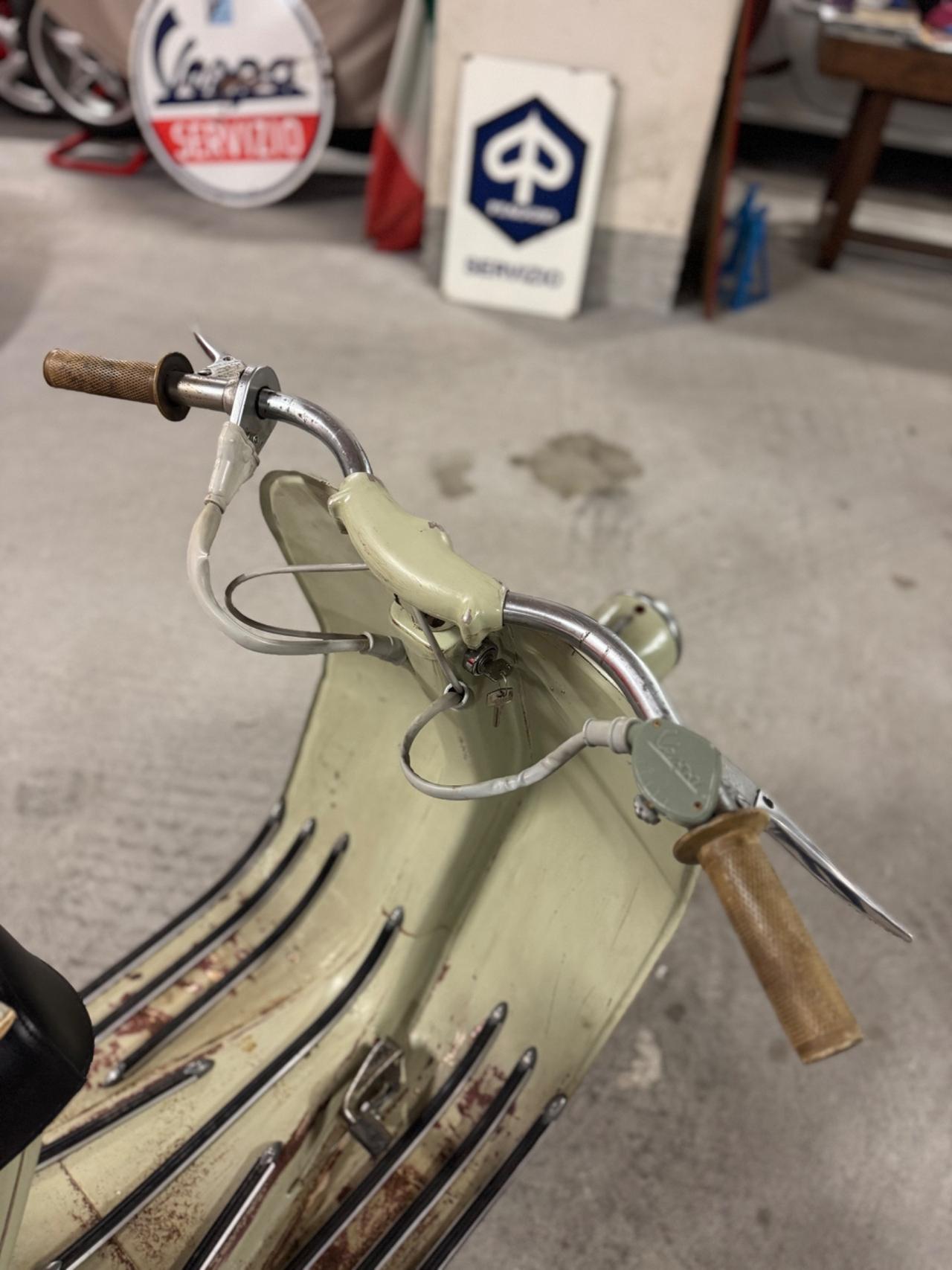 Piaggio Vespa 125 faro basso VM2T CONSERVATA