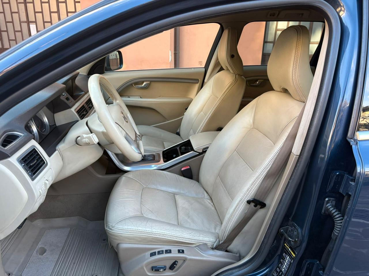 Volvo XC 70 XC70 D4 Geartronic Summum