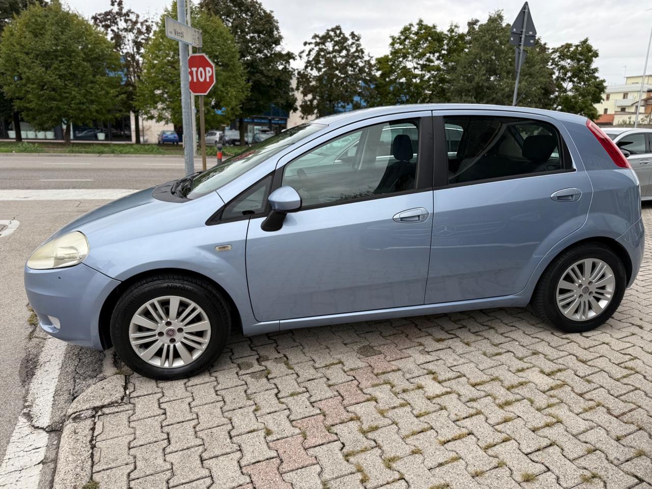 Fiat Grande Punto 1.3 MJT 75 CV 5 porte ok neopatentati
