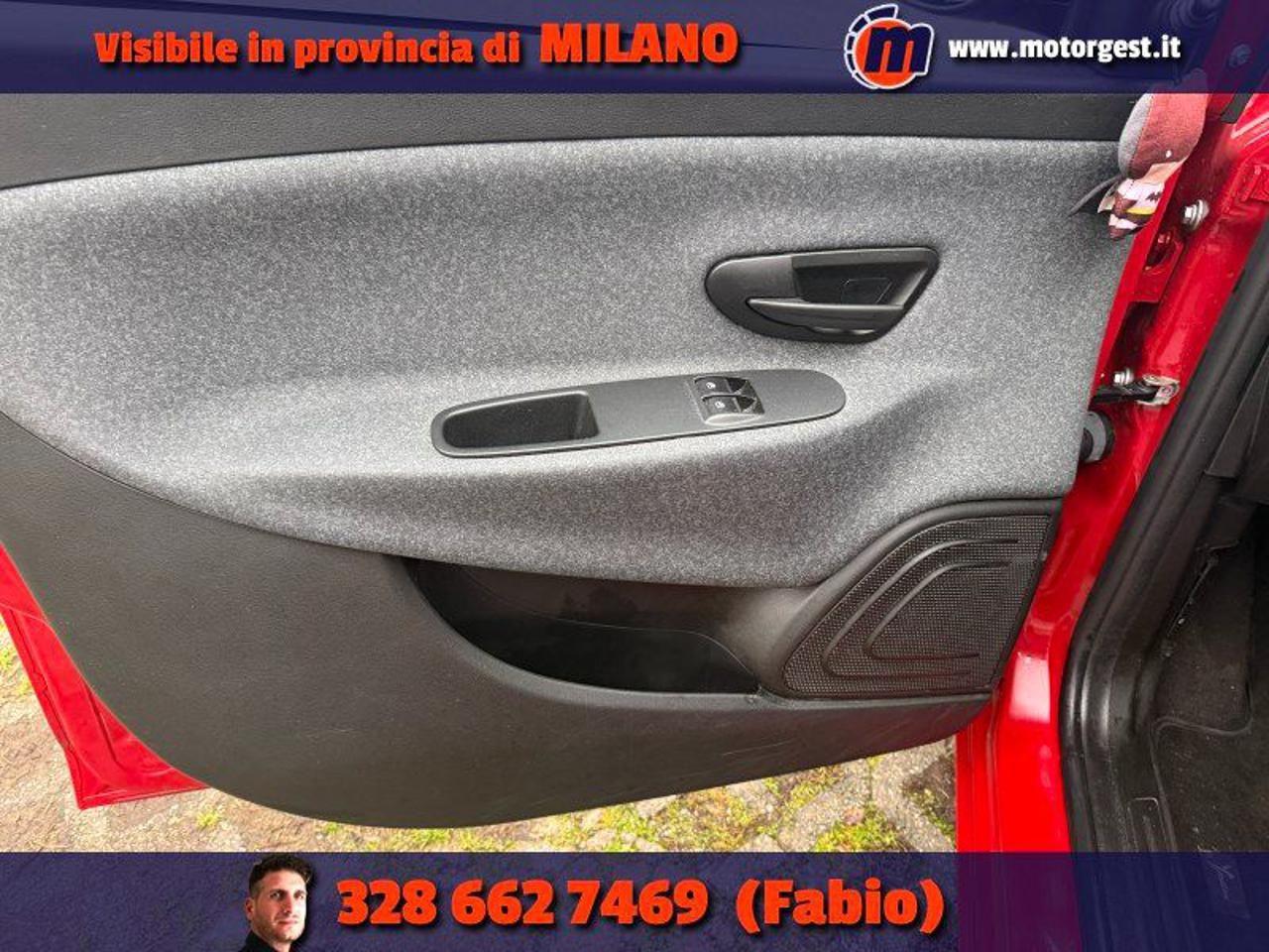 Lancia Ypsilon 1.0 FireFly 5 porte S&S Hybrid Ecochic Silver