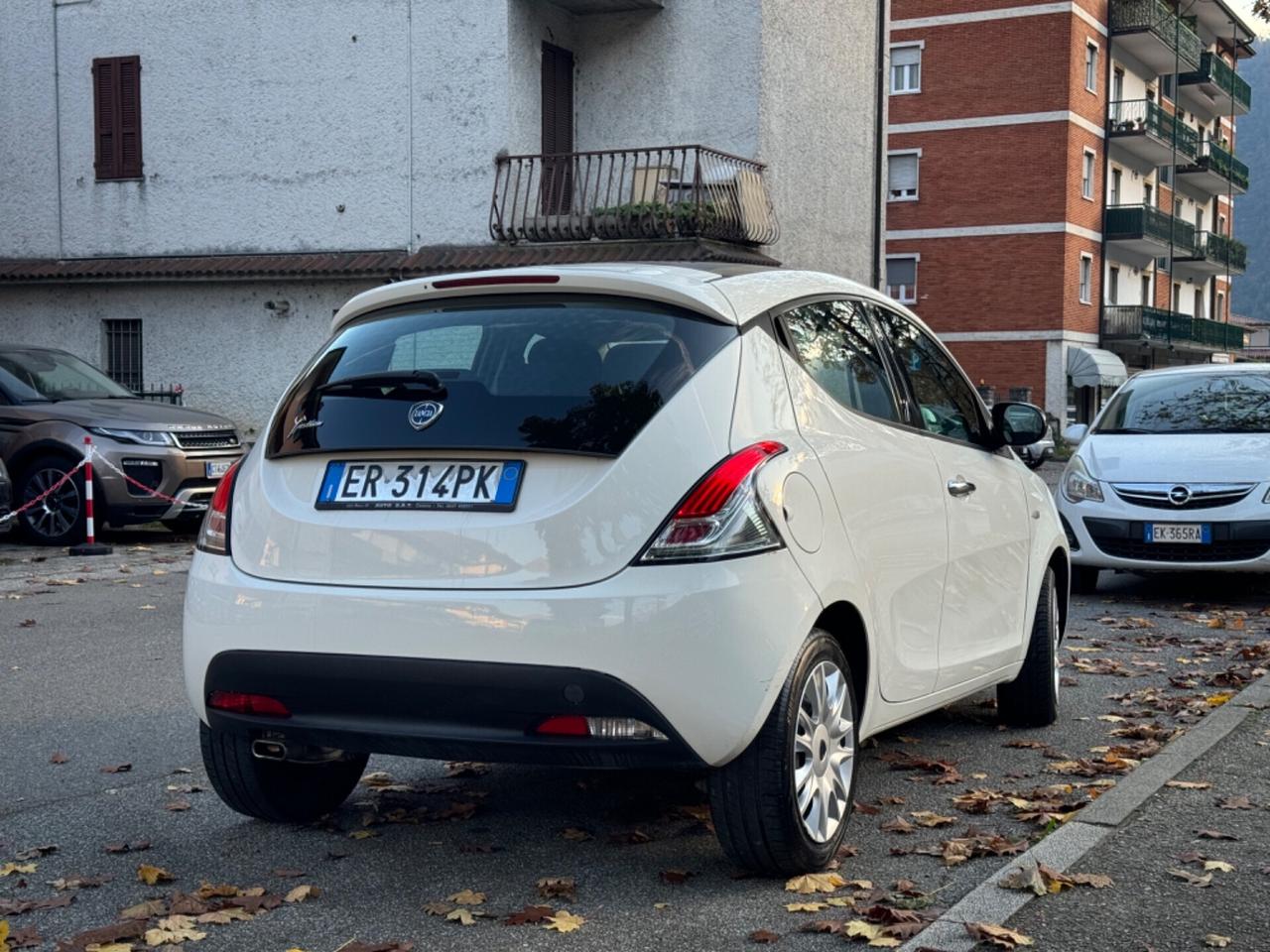 Lancia Ypsilon 1.2 5 porte GPL - EDIZIONE LIMITATA: TETTO PANORAMICO - OK NEOPATENTATI