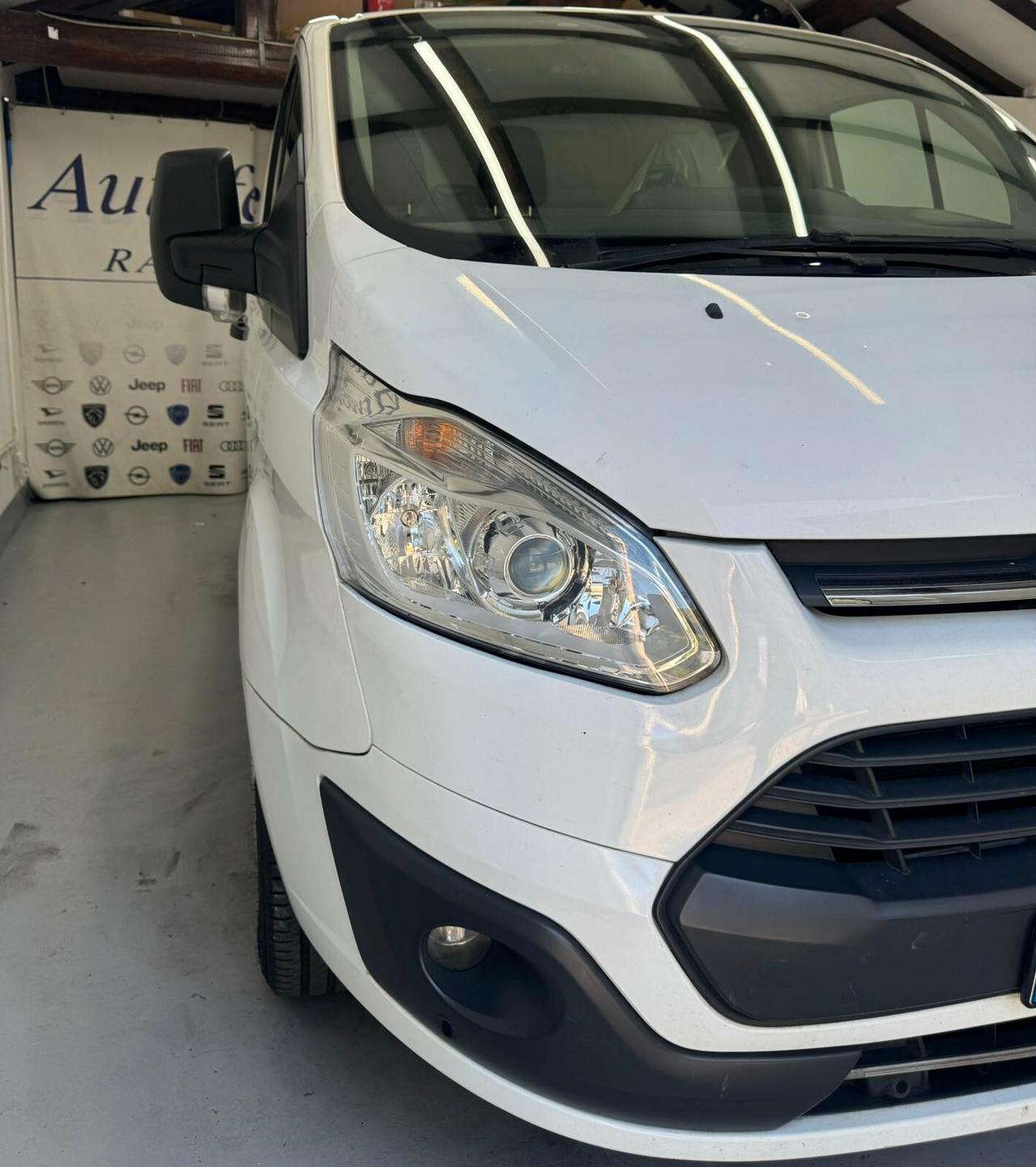 Ford Transit custom 2.0 TDI 130 CV anno 2017
