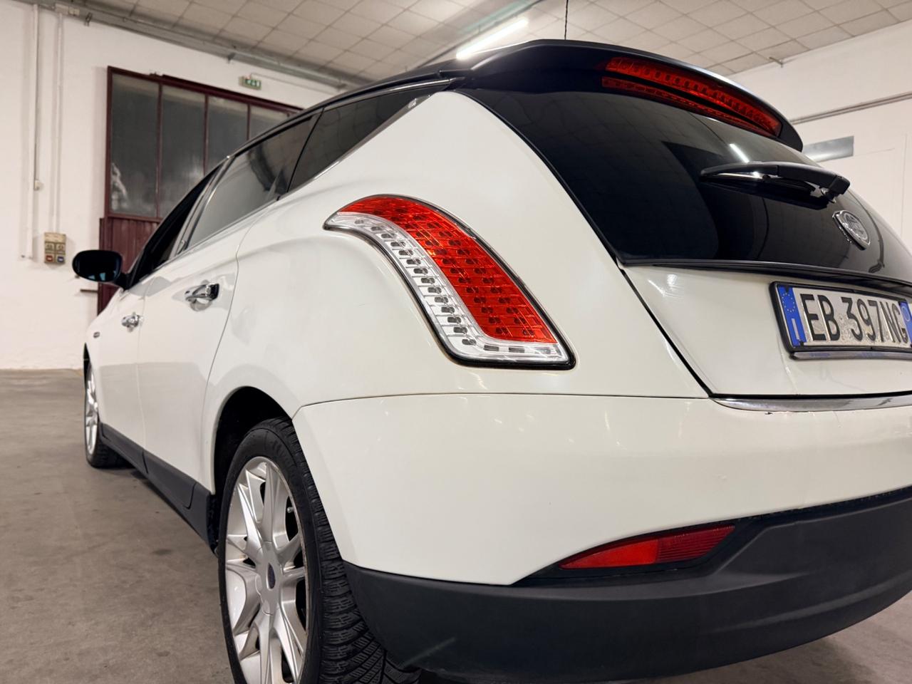 Lancia Delta 1.4 T-Jet 120 CV Platino Ecochic GPL