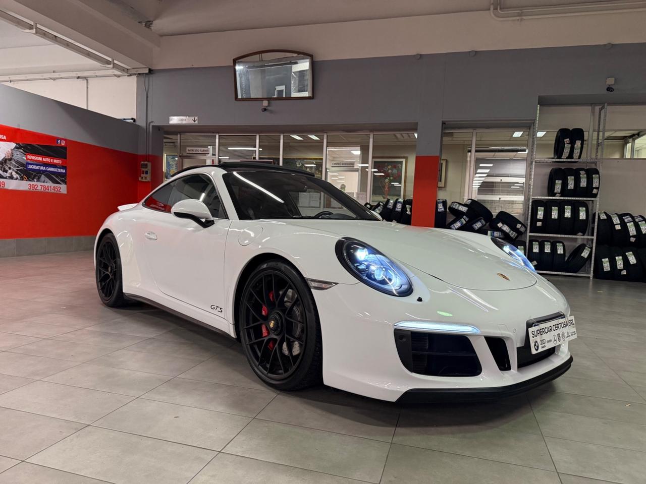 Porsche 911 3.0 Carrera GTS Coupé