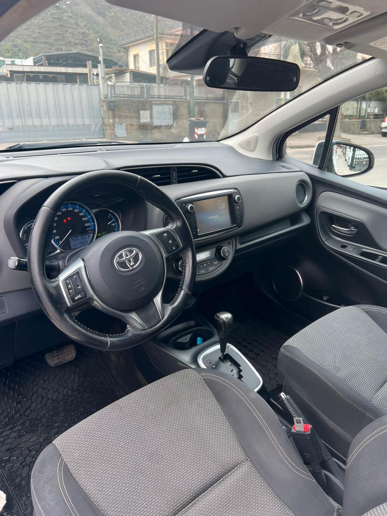 Toyota Yaris 1.5 Hybrid 5 porte Active