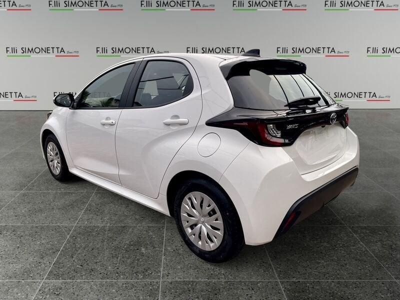 Toyota Yaris 1.5h Active - NUOVO