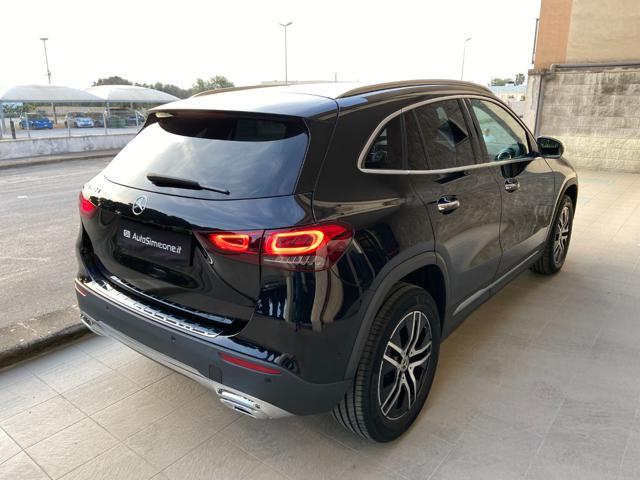MERCEDES-BENZ GLA 200 d Automatic Sport Plus-LUCI AMBIENTE MULTICOLORE