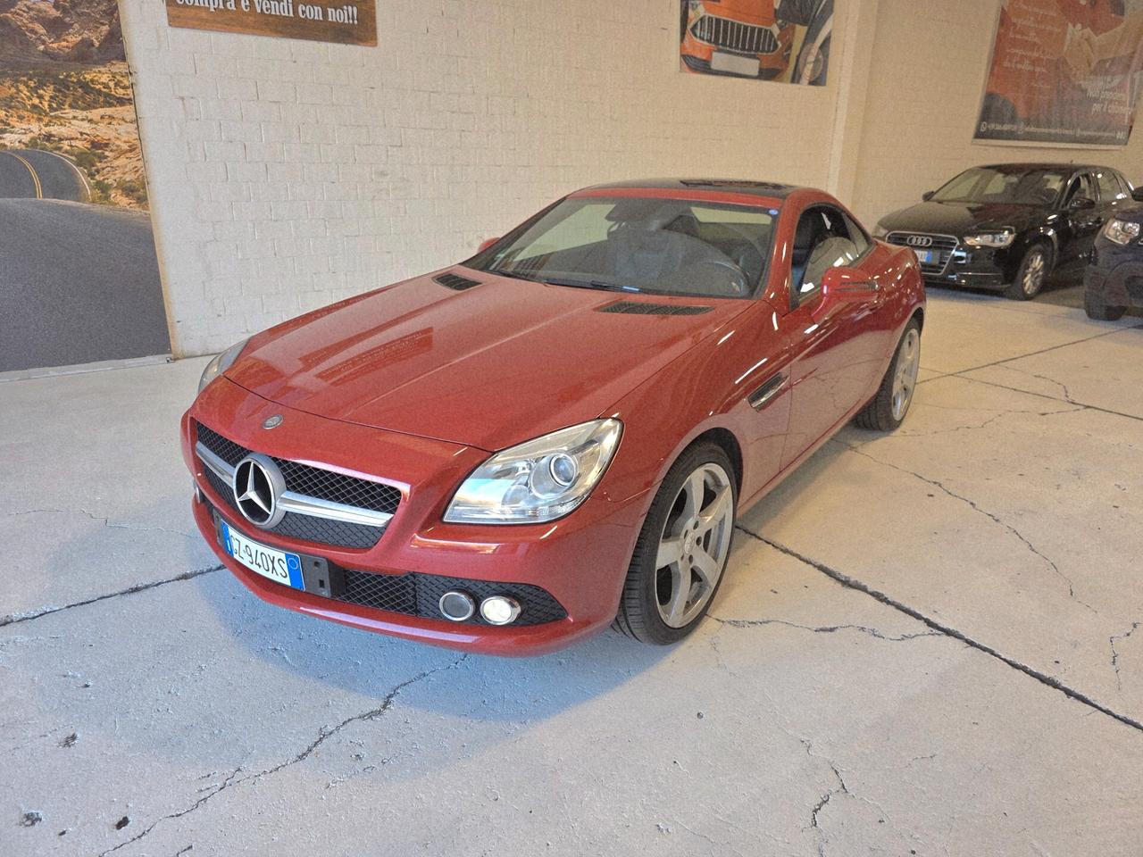 Mercedes-benz SLK 200 CGI Premium