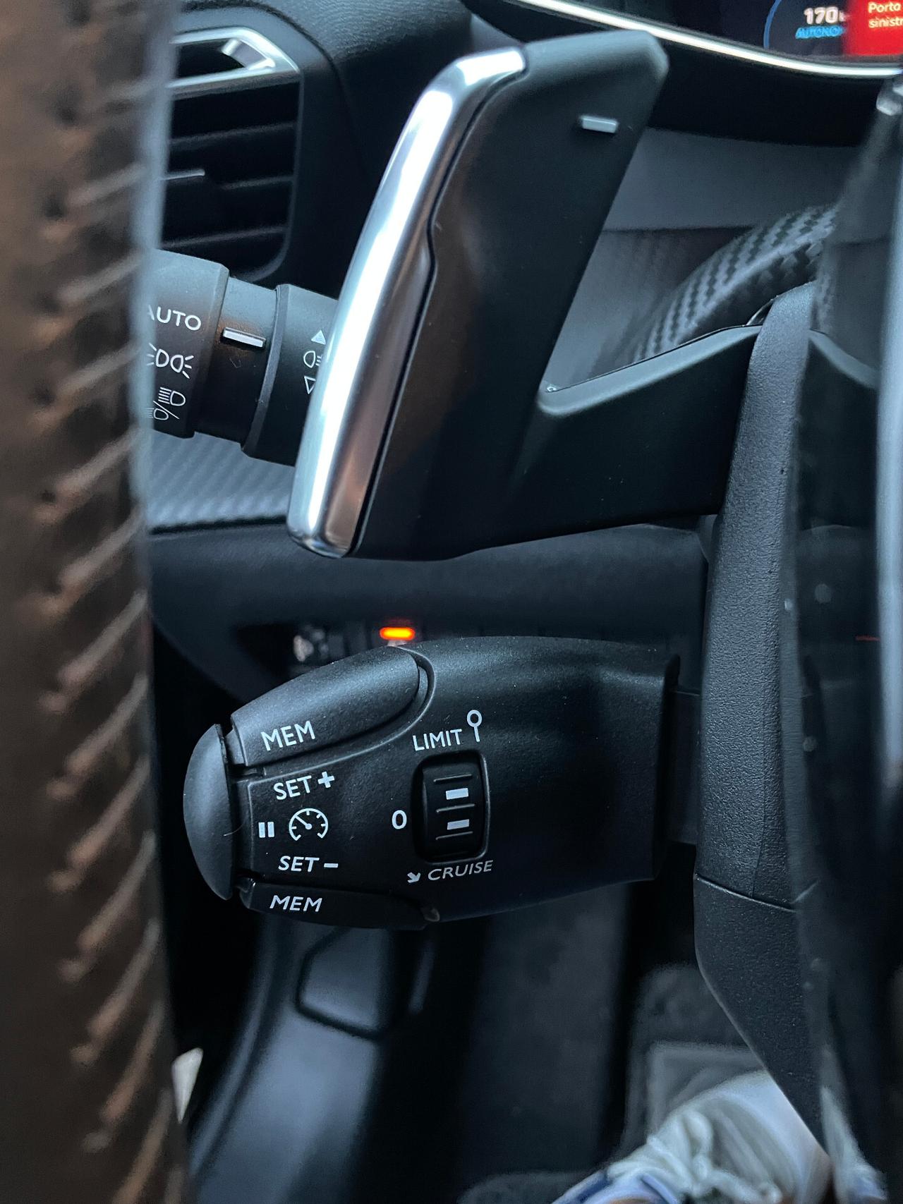 Peugeot 208 1.2 PureTech 100cv EAT8 5 porte Allure Pack