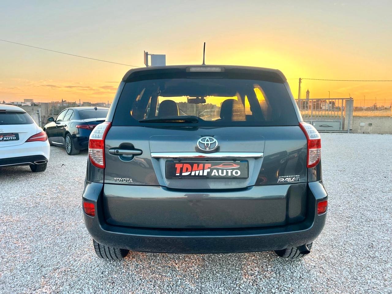 Toyota RAV 4 RAV4 2.2 D-4D 150 CV DPF Luxury