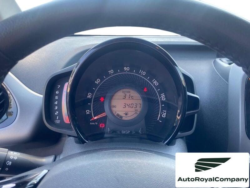 Toyota Aygo Aygo Connect 1.0 VVT-i 72 CV 5 porte x-play