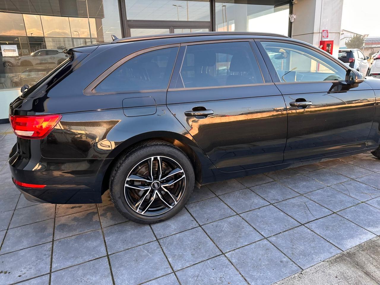 Audi A4 2.0 TDI 150 CV ultra Business Sport