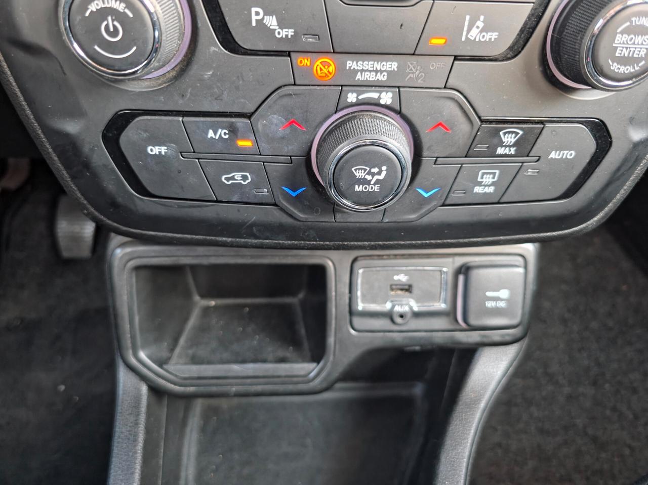Jeep Renegade 1.0 T3 Longitude CV-120 E6 Manuale NEO 2020