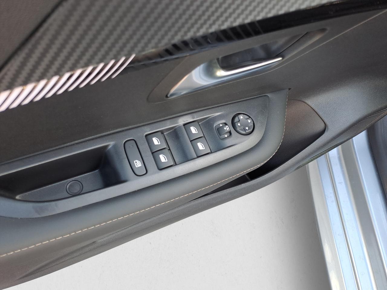 PEUGEOT 208 2ª serie - 208 PureTech 100 Stop&Start 5 porte Allure