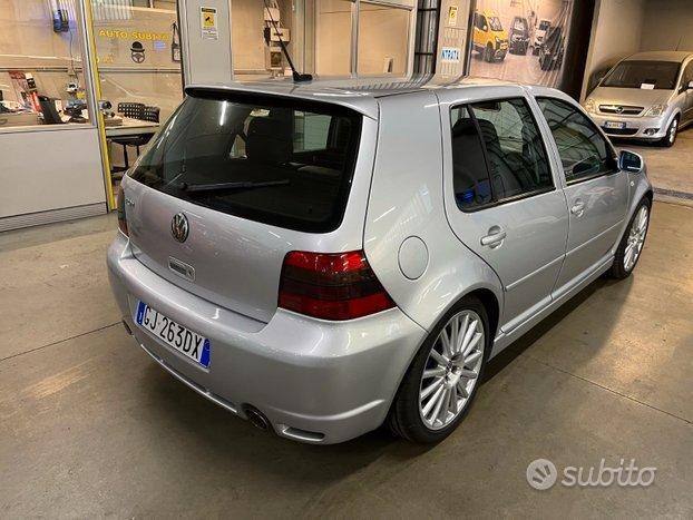 Volkswagen Golf R32 5 porte