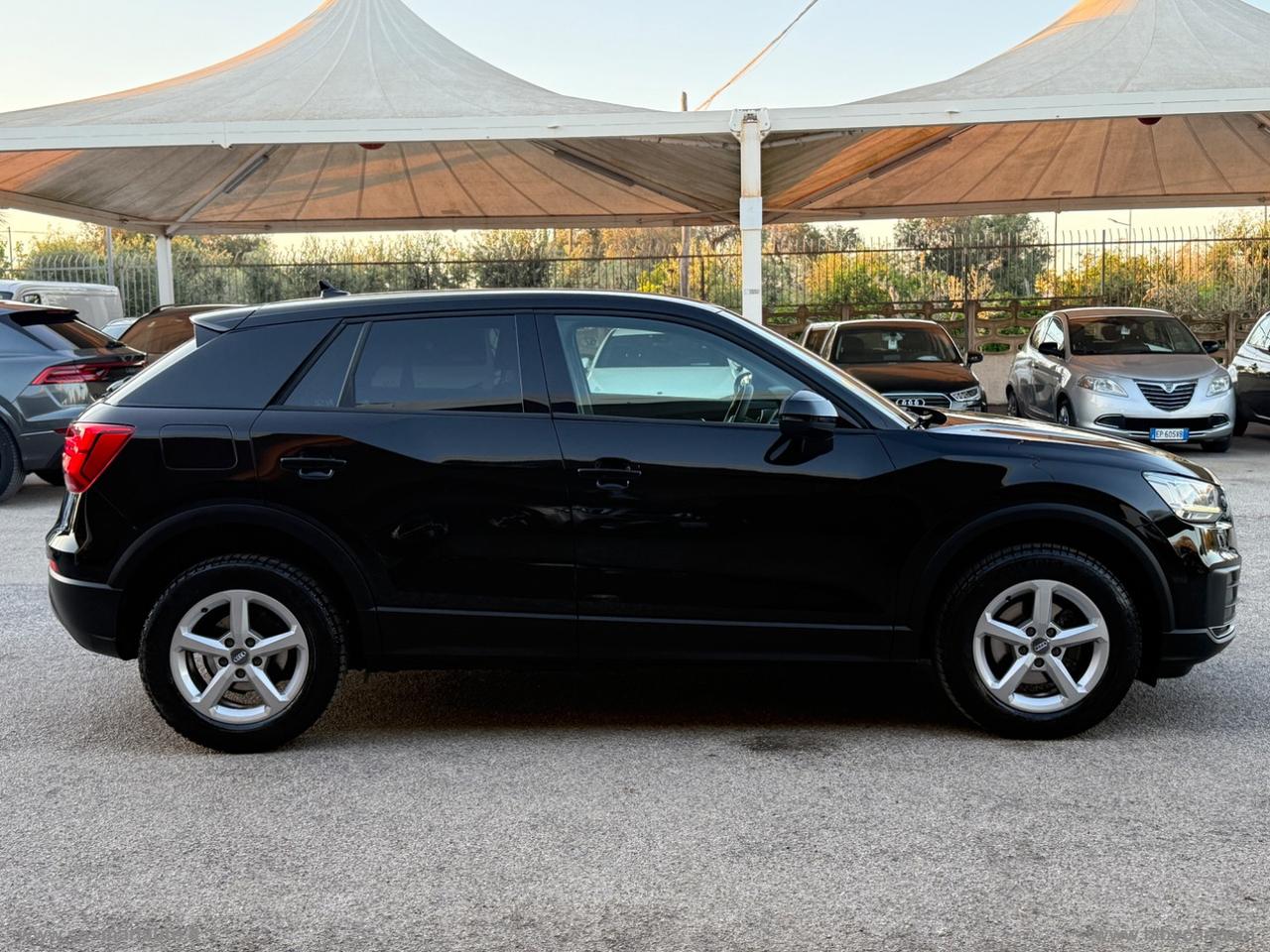 AUDI Q2 30 TDI S tronic Business Design