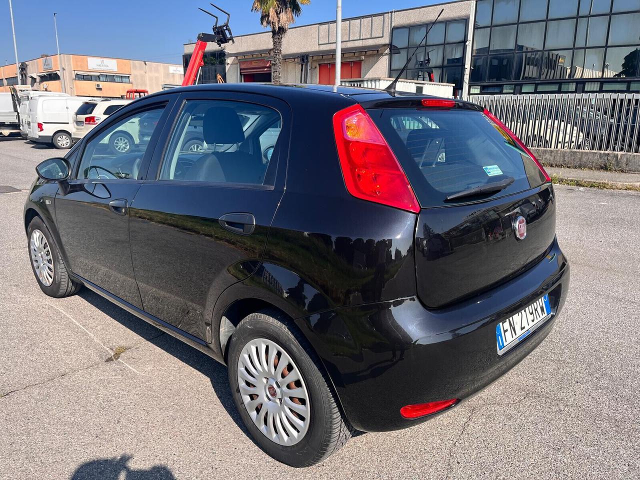 Fiat Punto 1.3 MJT II S&S 95 CV 5 porte Street
