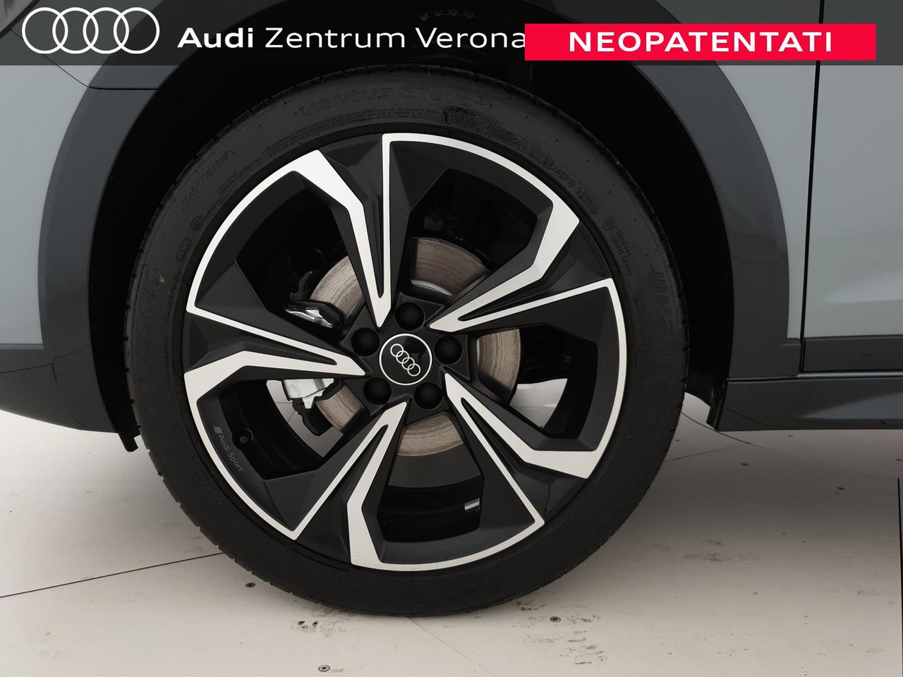 Allstreet 30TFSI 116CV S tronic Identity Contrast