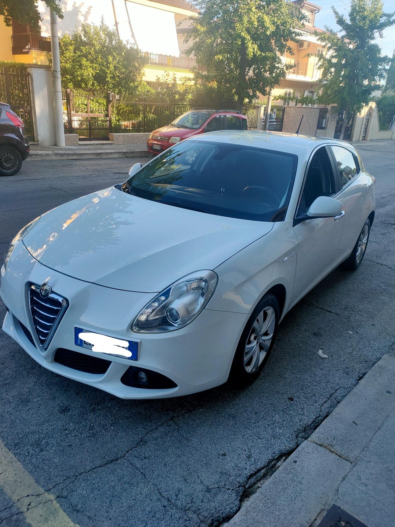 Alfa Romeo Giulietta 1.6 JTDm-2 105 CV Exclusive