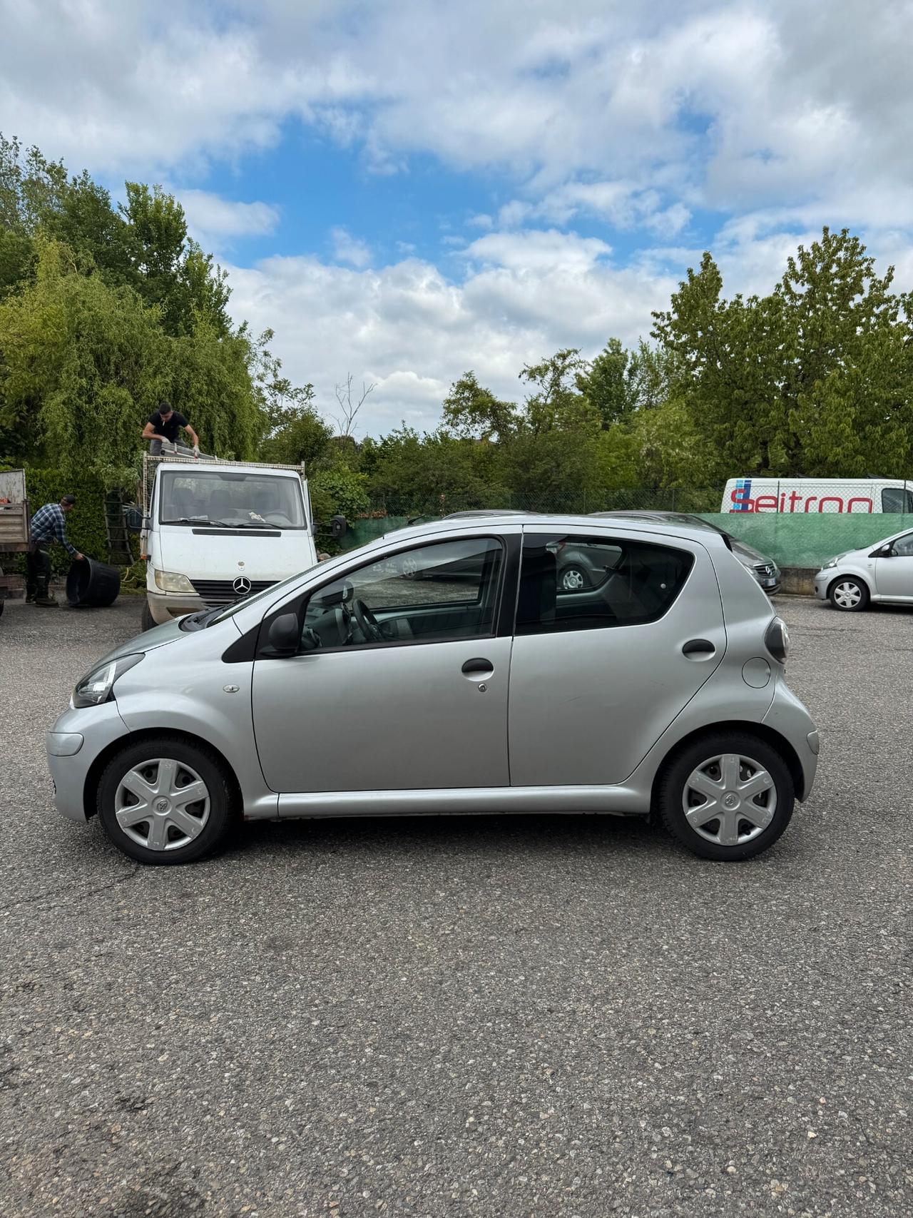 Toyota Aygo 1.0 50kW Benz 5p *SOLO 40.000 km UNICO*