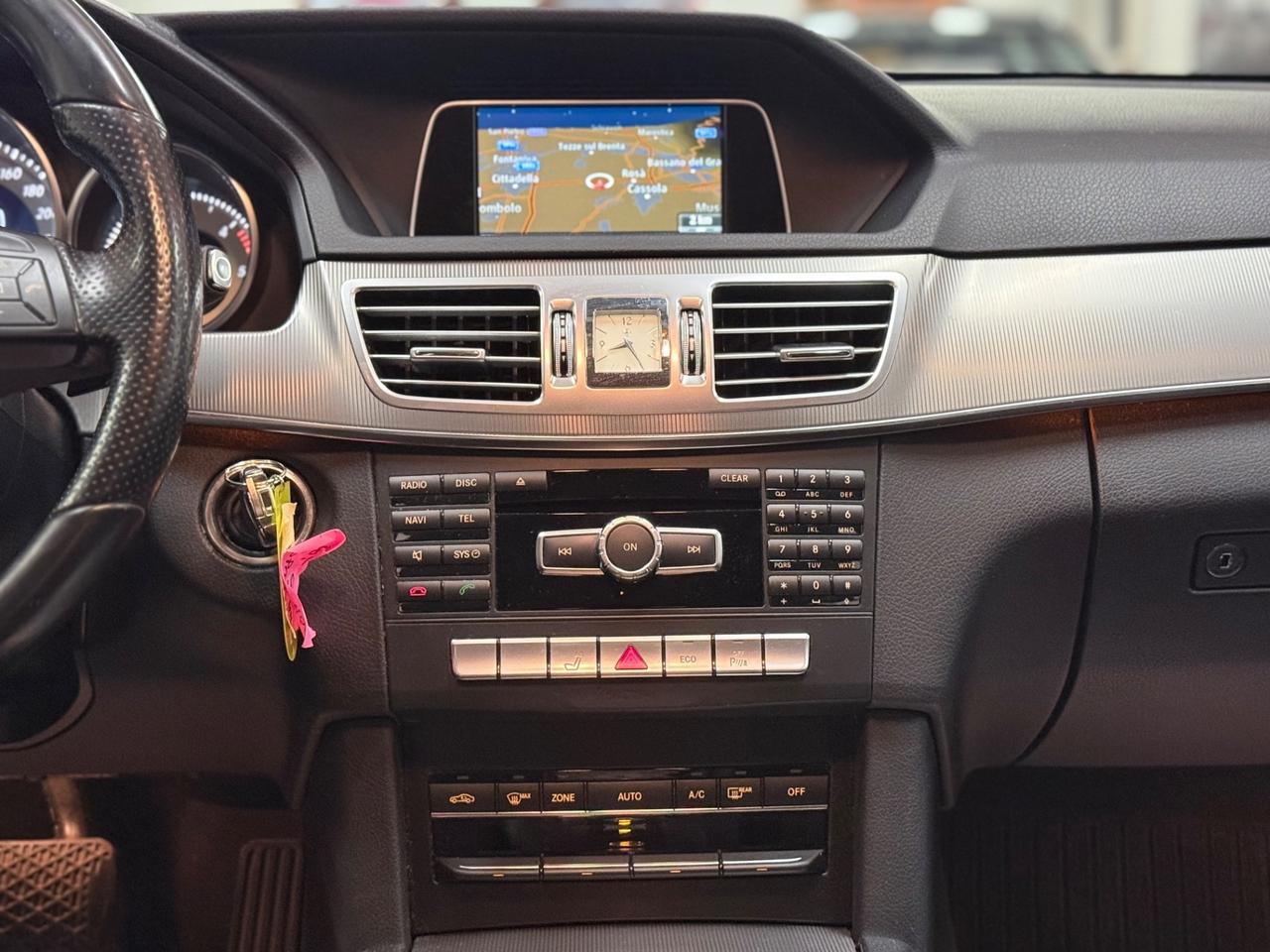 Mercedes-benz E 220 BlueTEC Automatic Sport