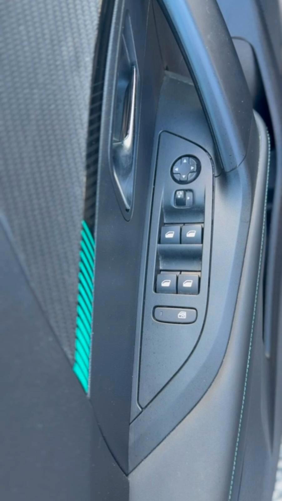 Peugeot 2008 BlueHDi