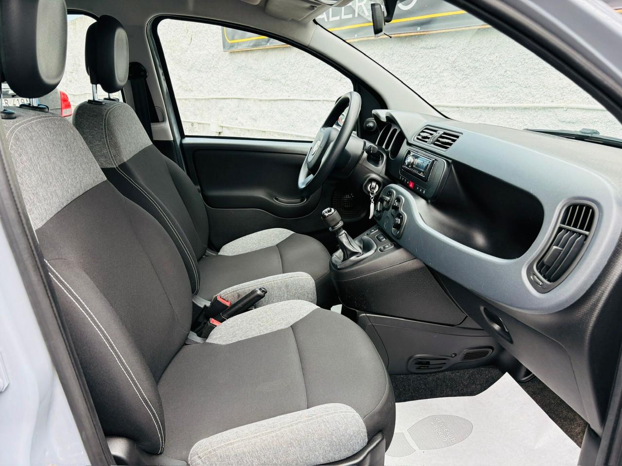 99.000 KM Fiat Panda 1.0 FireFly S&S Hybrid