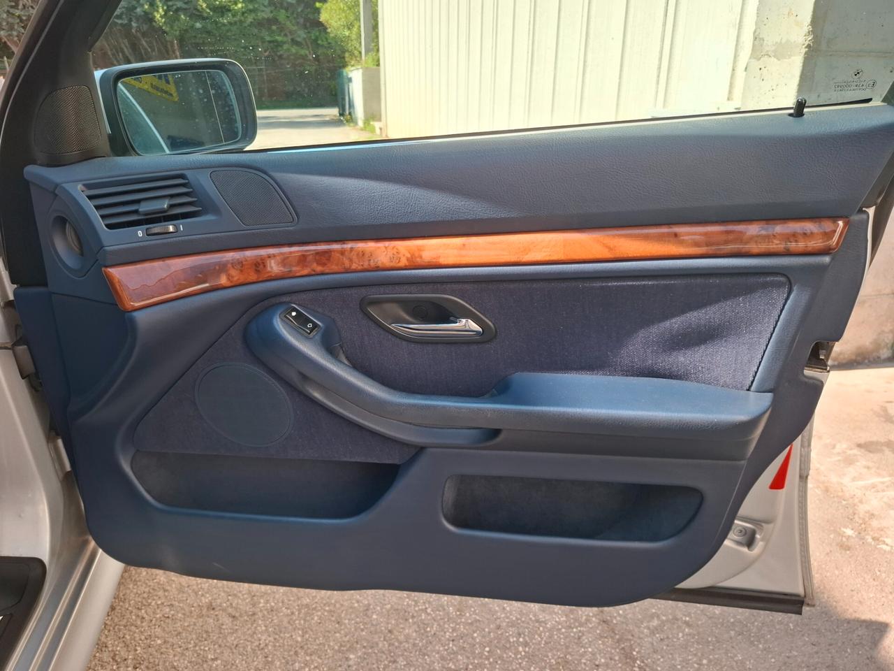 Bmw 520i 24V e39