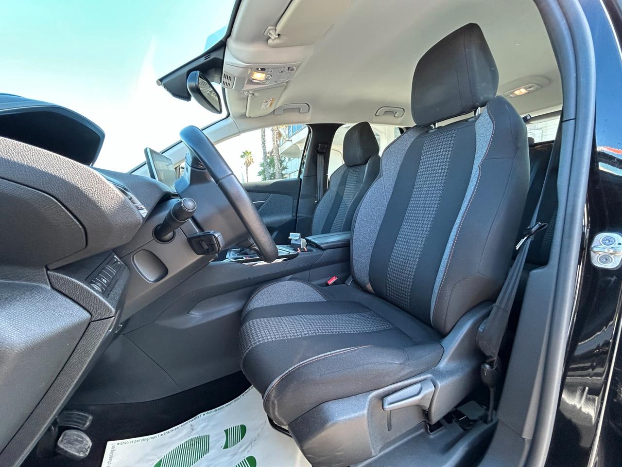 Peugeot 3008 1.5 bluehdi Active Pack