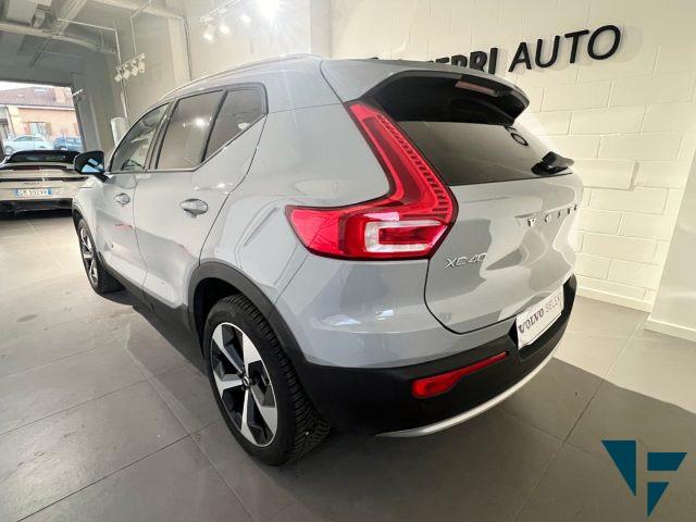 VOLVO XC40 B3 automatico Core