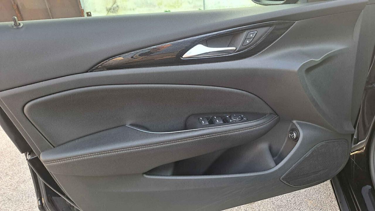 Opel Insignia 1.6 CDTI 136 Sports Tourer Automatica