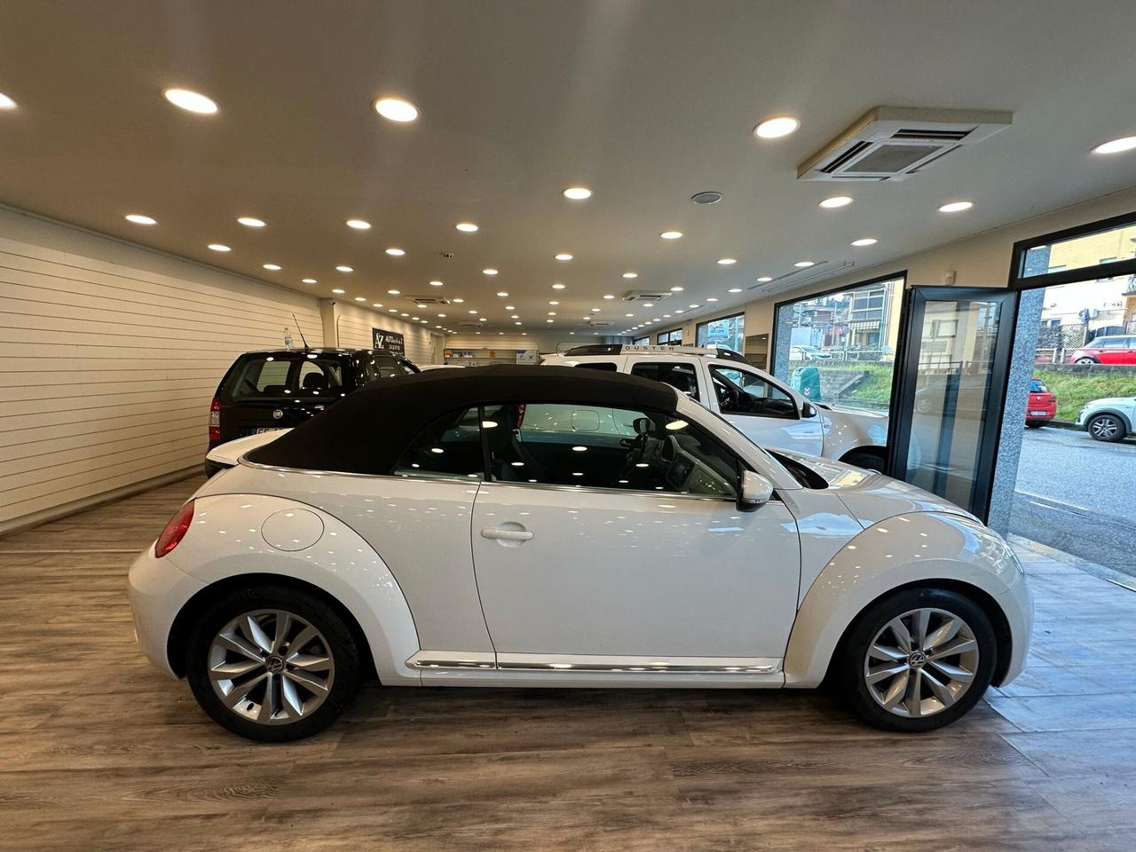 Volkswagen Maggiolino Cabrio 1.6 TDI Design