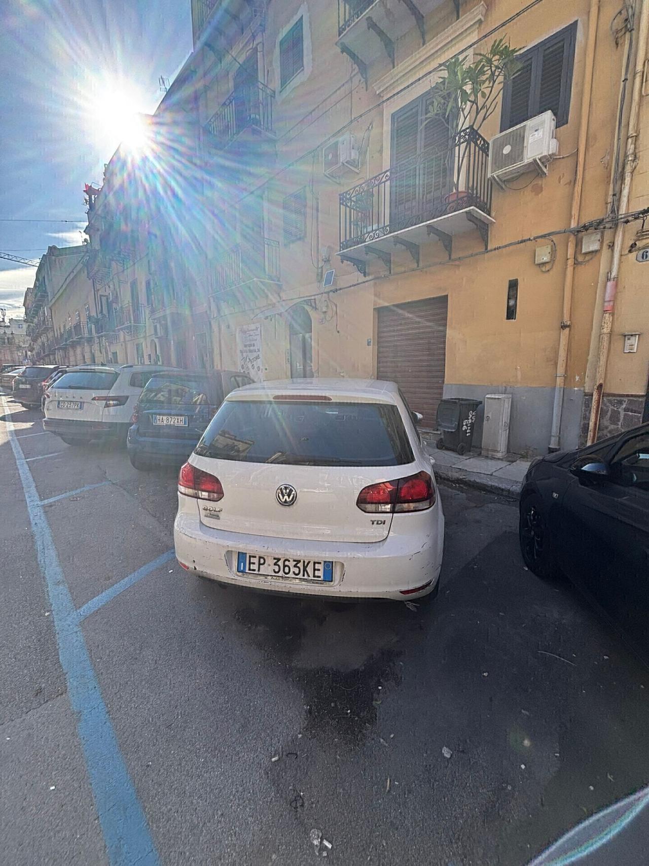 Volkswagen Golf 1.6 TDI DPF 5p. Highline NON TRATTABILE UNICO PROP.