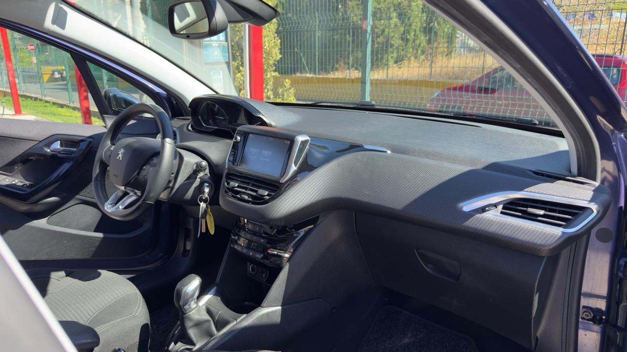 Peugeot 208 PureTech 82 5 porte Allure 2016