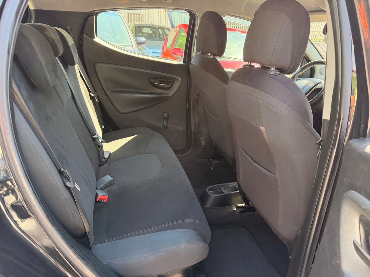 Lancia Ypsilon 1.2 69 CV 5 porte Platinum 130.000 KM