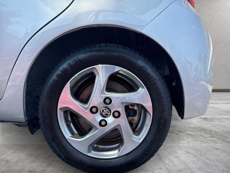 Toyota Yaris Yaris 5p 1.5h Active my16