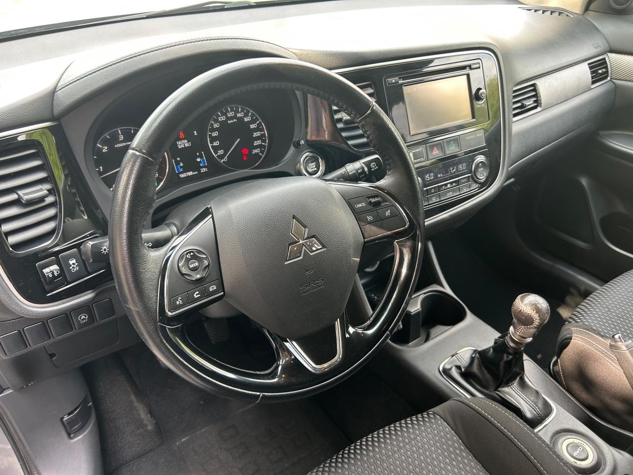Mitsubishi Outlander 2.2 DI-D 4WD Instyle 7p.