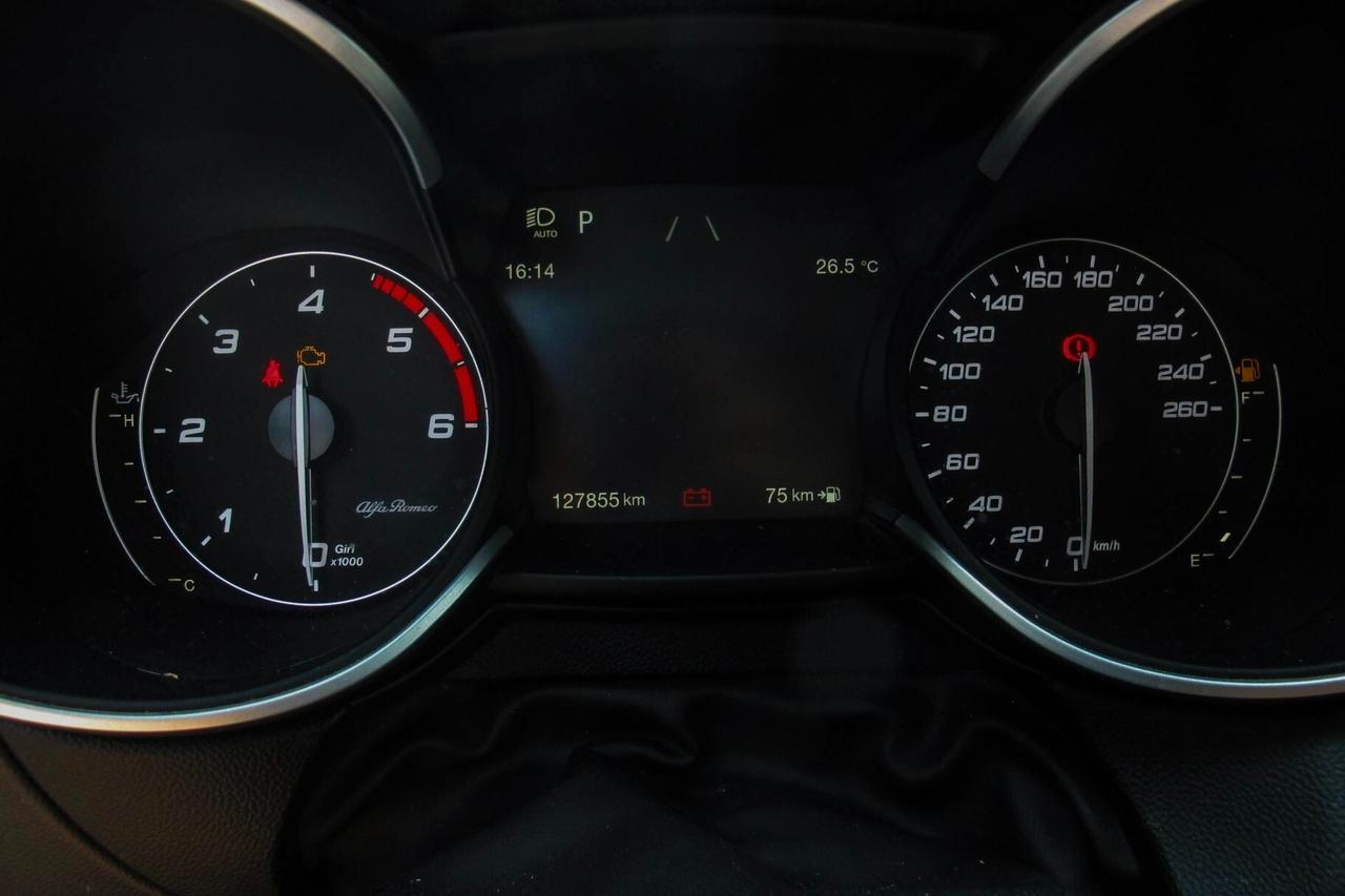 Alfa Romeo Stelvio 2.2 Turbodiesel 160 CV AT8 RWD Business