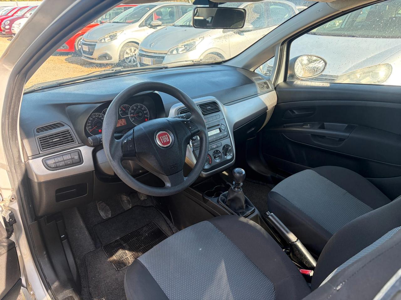 FIAT GRANDE PUNTO 1.2 69CV 76.000 KM UNICOPROPRIETARIO ANNO 2013