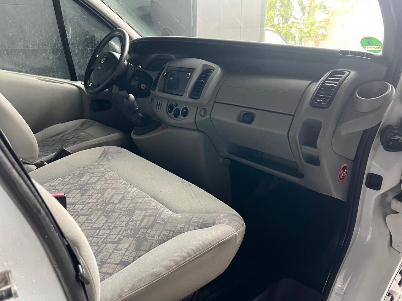 Opel Vivaro 29 2.5 CAMPERIZZATO