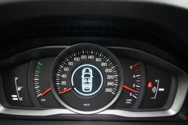 VOLVO V60 D2 Kinetic Certificata Pari al Nuovo