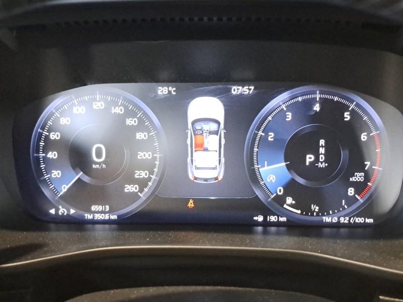 VOLVO XC40 T2 AUTOMATICO MOMENTUM SUV
