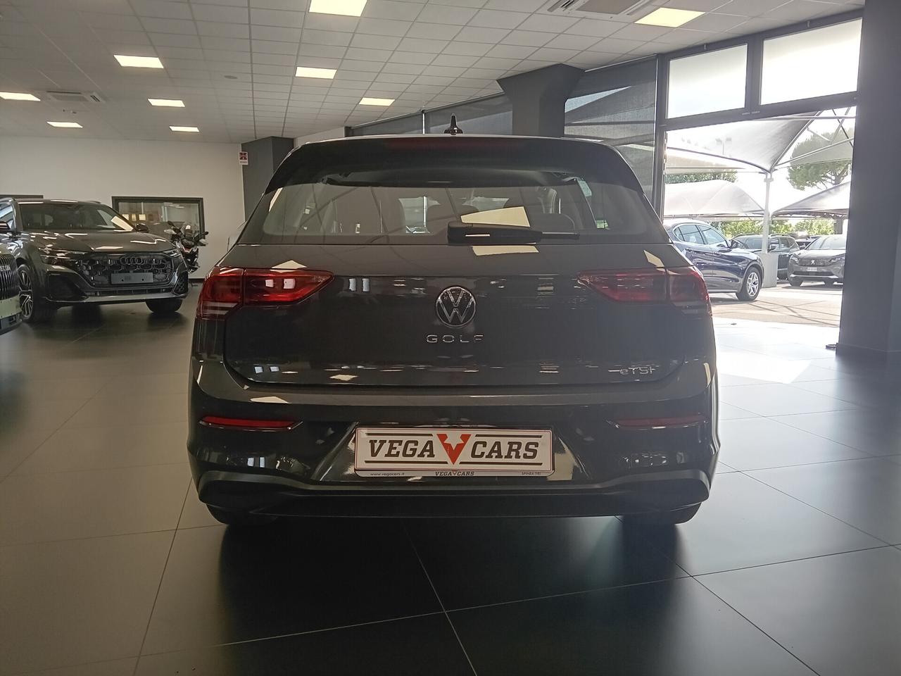 Volkswagen Golf 1.0 eTSI EVO DSG Life