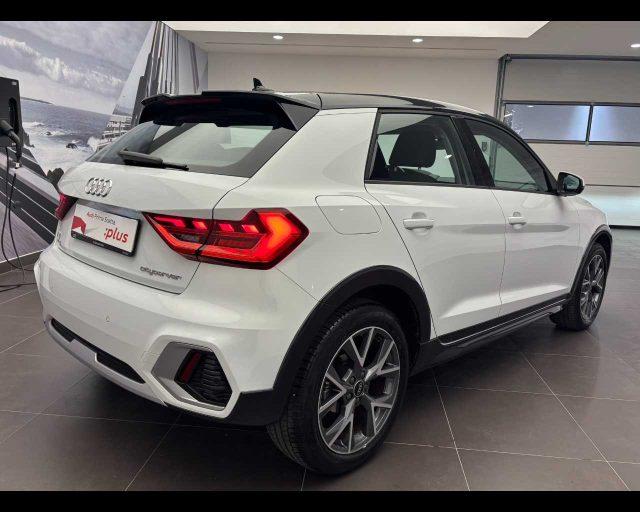 AUDI A1 citycarver 30 TFSI Admired