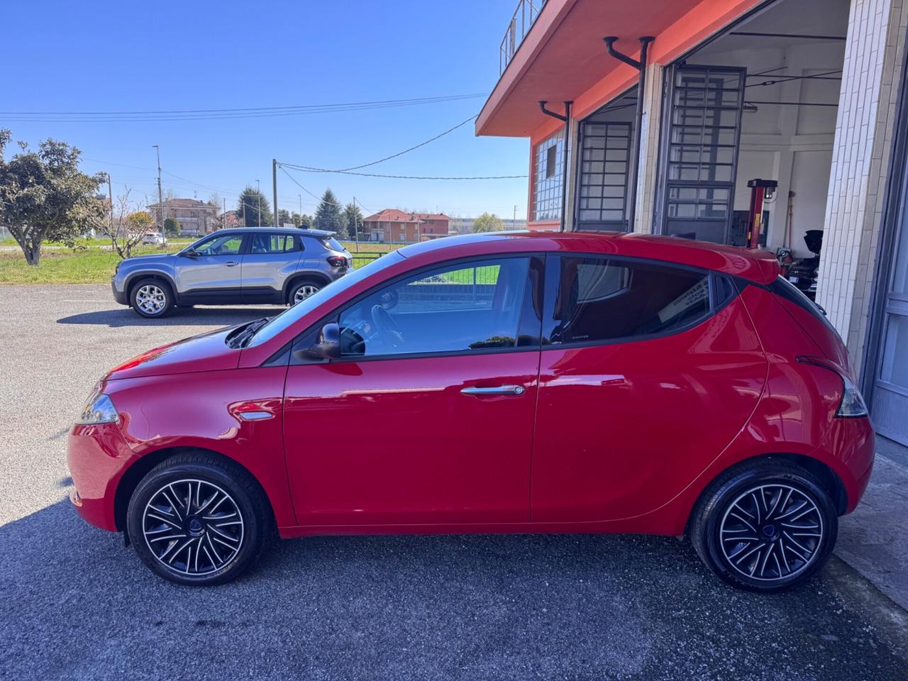 Lancia Ypsilon 1.0 Hybrid Gold