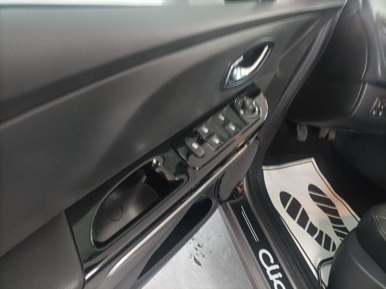 Renault Clio 1.5 dCi 8V 75CV 5 porte Wave