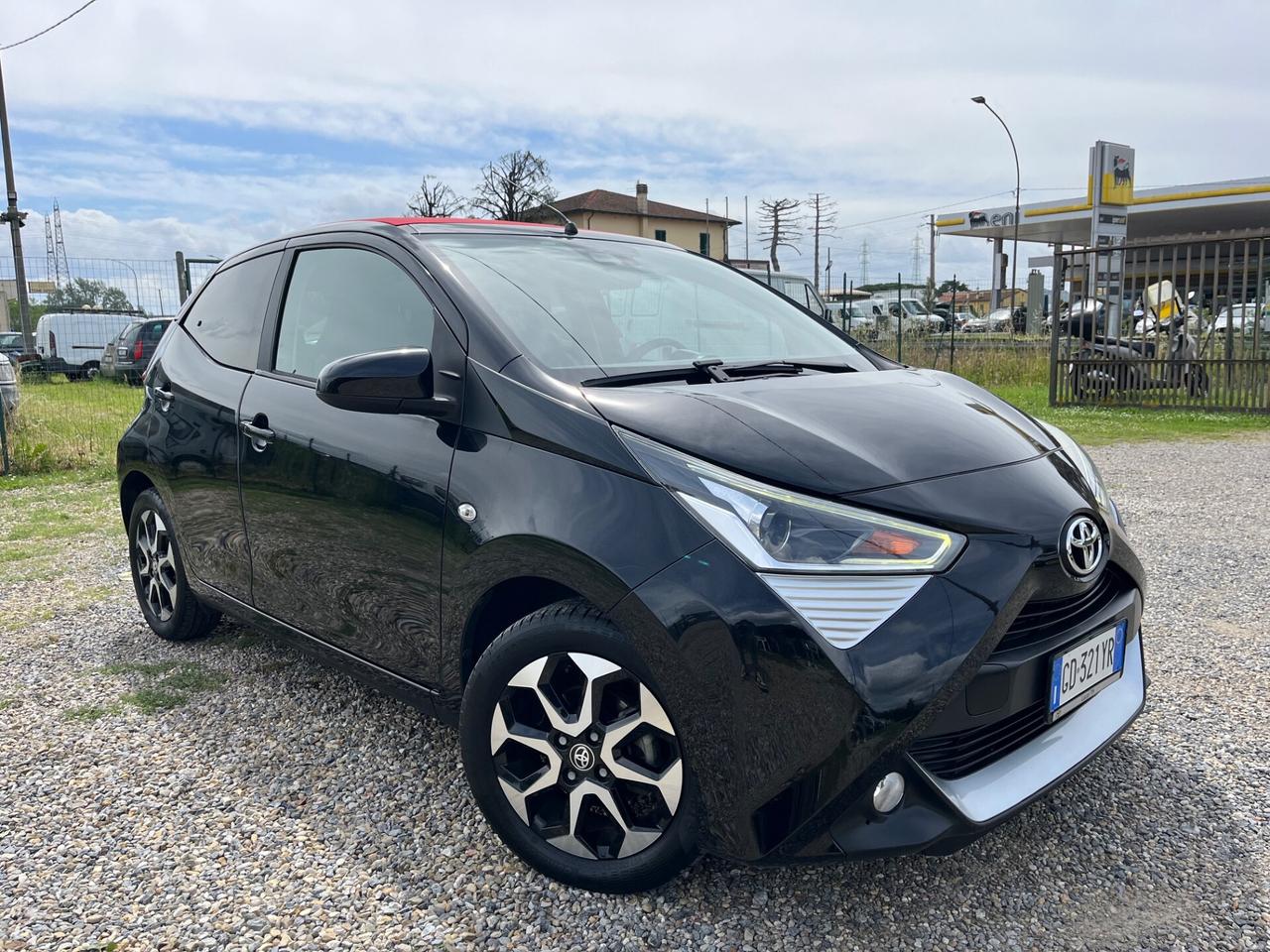 Toyota Aygo Connect 1.0 VVT-i 72 CV 5 porte x-clusiv