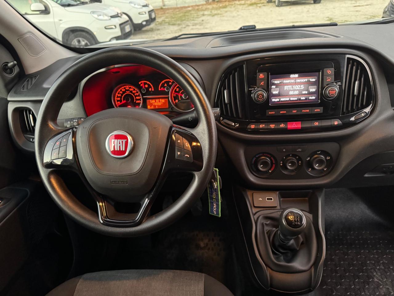 Fiat Doblò 1.4 N.P120Cv 3 posti tetto alto pedana carico
