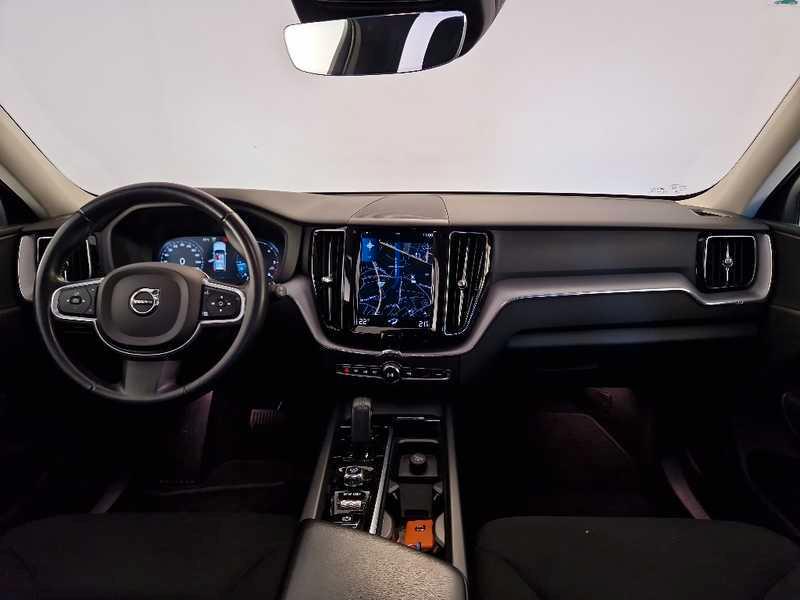 VOLVO XC60 B4 D AWD automatico Momentum