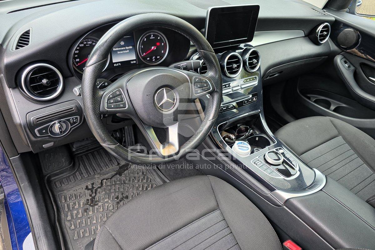 MERCEDES GLC 220 d 4Matic Business